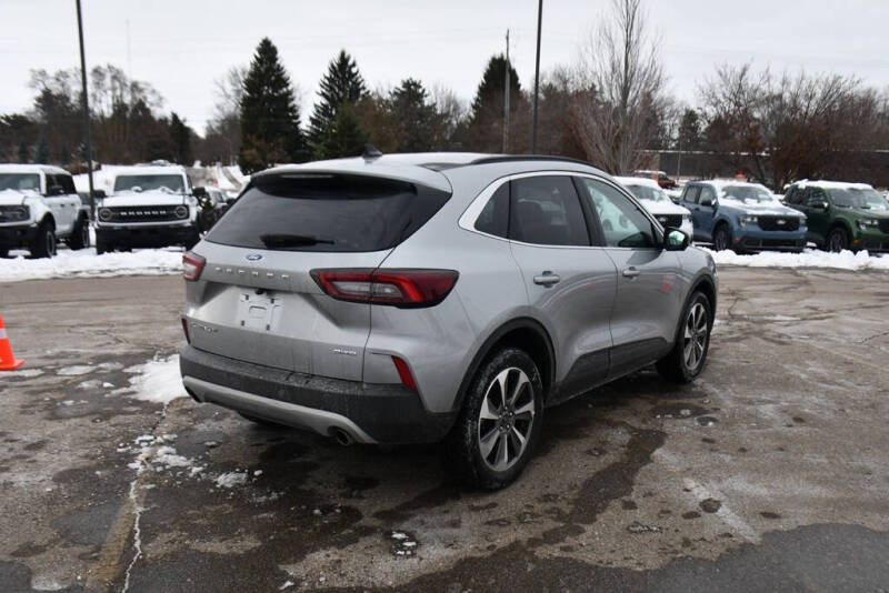 2024 Ford Escape Platinum