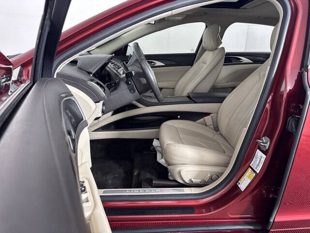2017 Lincoln MKZ Select