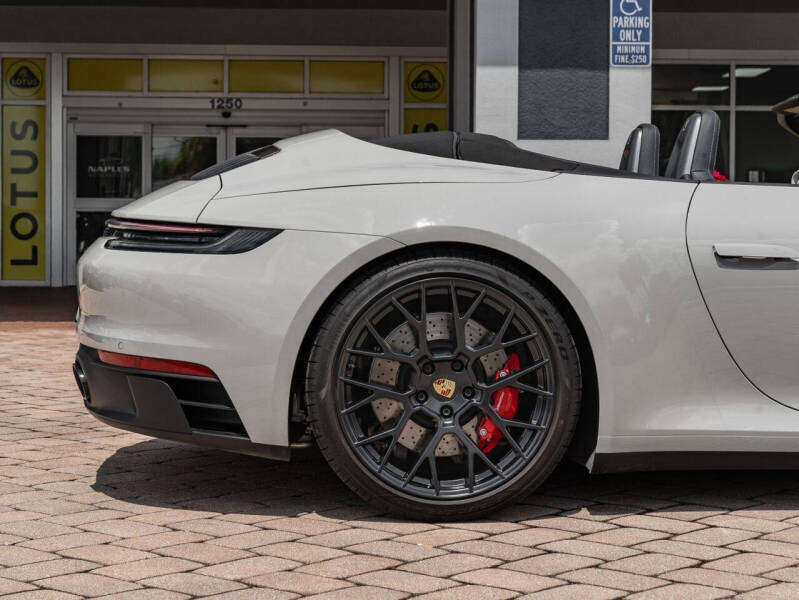 2024 Porsche 911 Carrera GTS