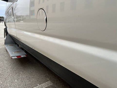 2013 Ford E-Series E-350 SD