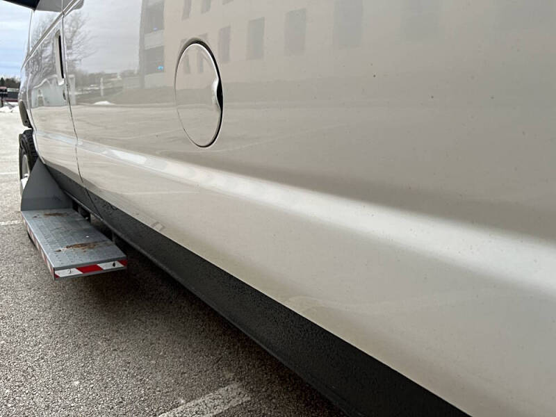 2013 Ford E-Series E-350 SD