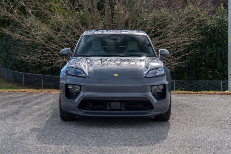2025 Porsche Macan 4S Electric