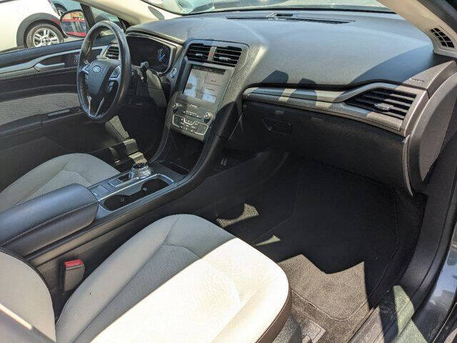 2019 Ford Fusion 10
