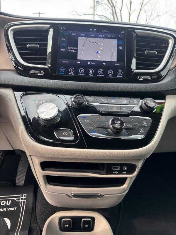 2019 Chrysler Pacifica Touring L