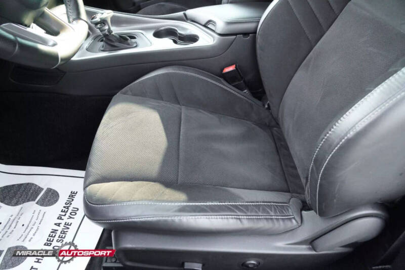 2015 Dodge Challenger SRT Hellcat