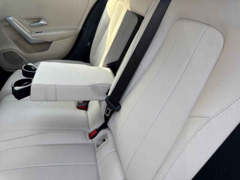 2020 Mercedes-Benz A-Class A 220 4MATIC