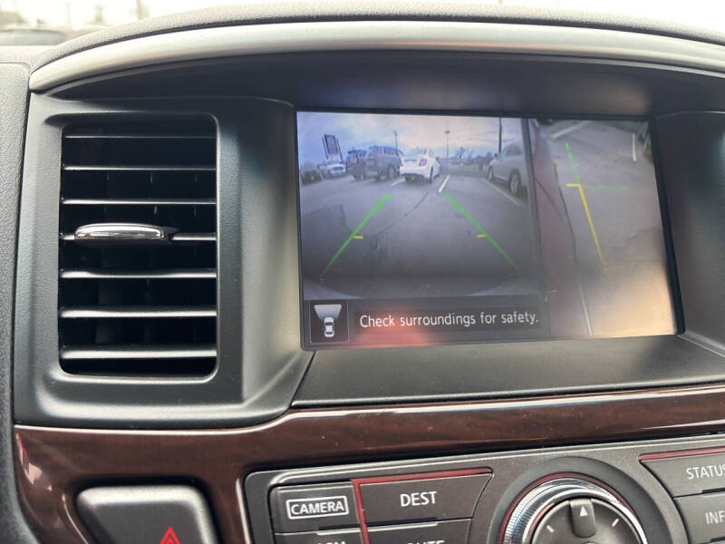 2016 Nissan Pathfinder Platinum