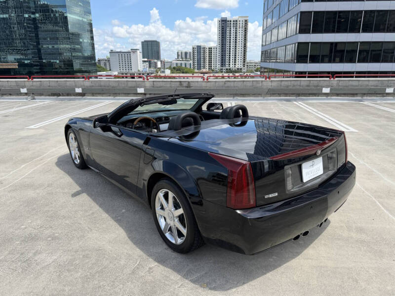 2004 Cadillac XLR