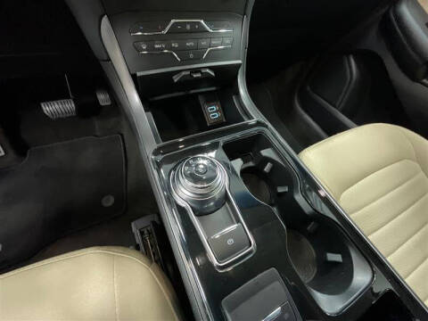 2020 Ford Edge SE