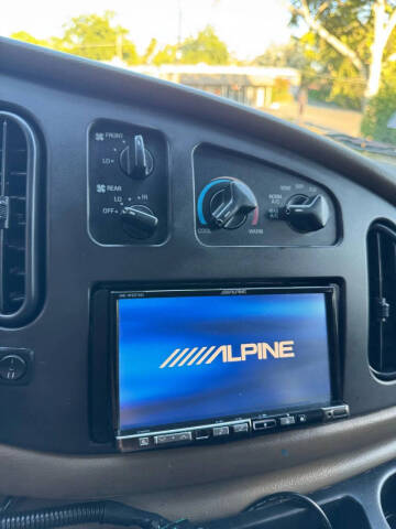 2006 Ford E-Series E-350 SD