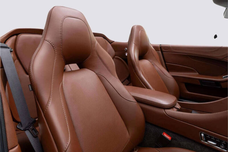 2016 Aston Martin Vanquish Volante