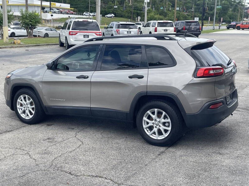 2017 Jeep Cherokee Sport