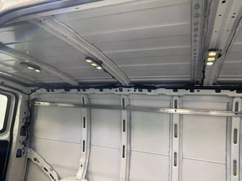 2017 Chevrolet Express 2500