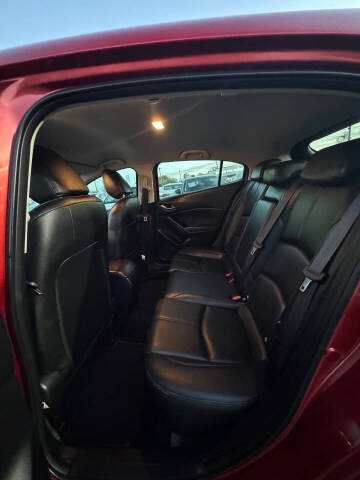 2017 Mazda MAZDA3 Touring