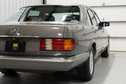 1988 Mercedes-Benz 560-Class 560 SEL