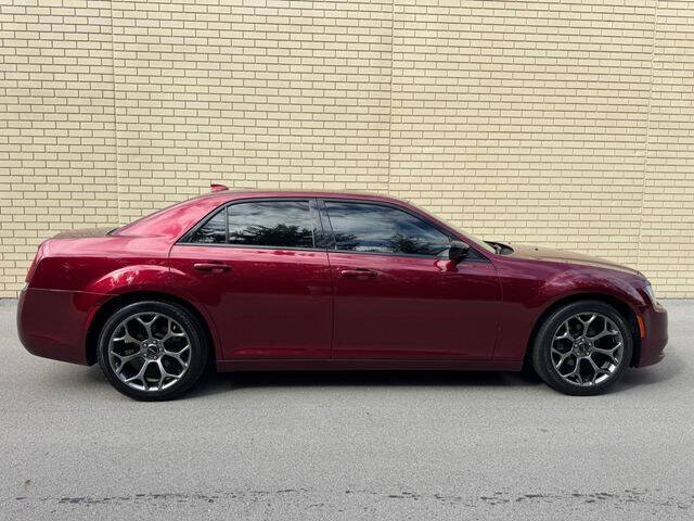 2018 Chrysler 300 Touring