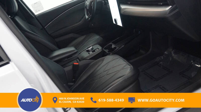 2022 Ford Mustang Mach-E Select