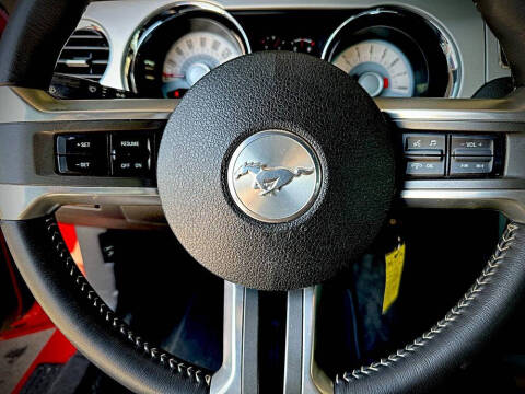 2012 Ford Mustang V6 Premium