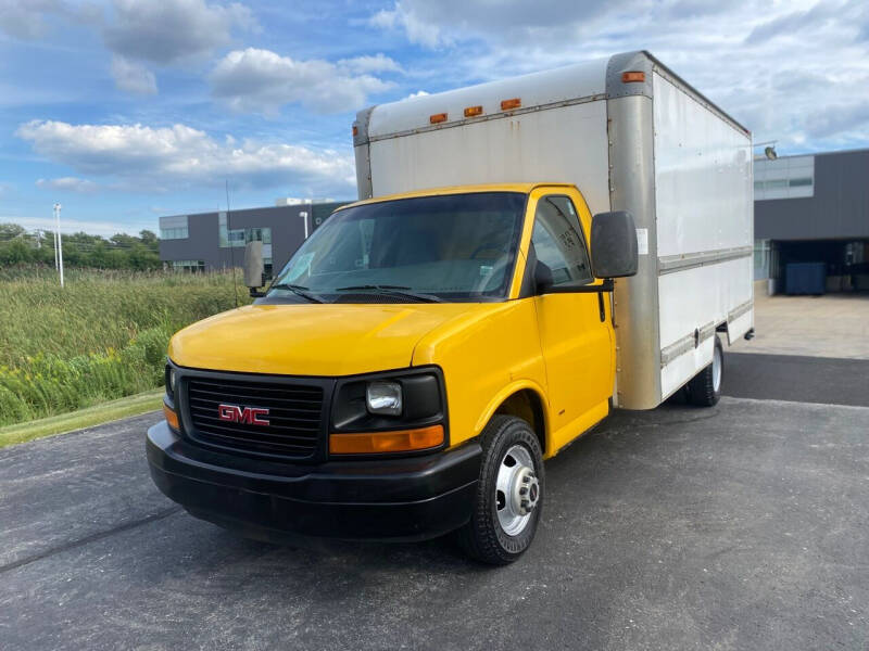 2004 GMC Savana Cutaway for sale at Siglers Auto Center in Skokie IL