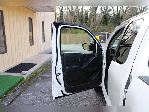 2023 Nissan Frontier