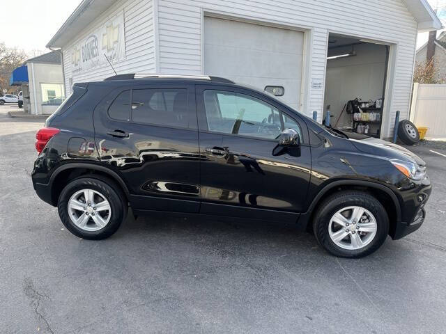 Used 2022 Chevrolet Trax LT with VIN KL7CJPSMXNB564962 for sale in Kingston, PA