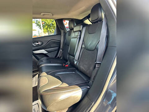 2018 Jeep Cherokee Trailhawk