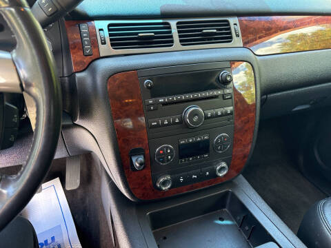 2011 Chevrolet Avalanche LT