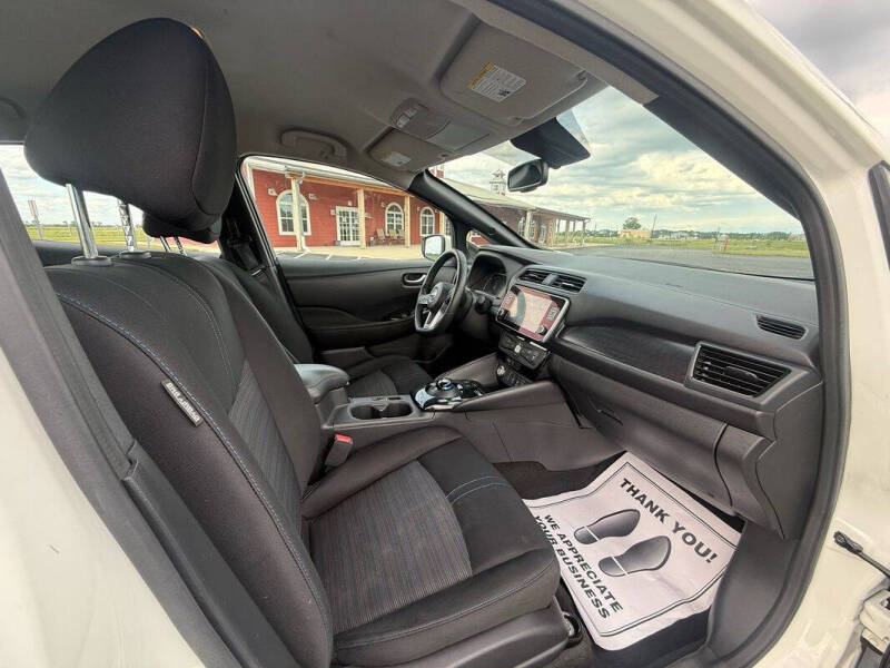 2023 Nissan LEAF SV PLUS