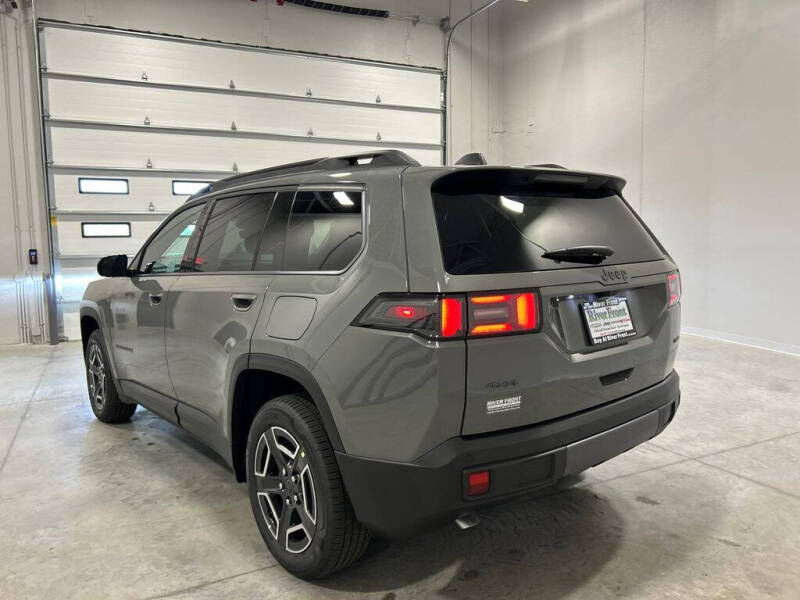 2026 Jeep Cherokee Laredo