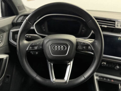 2019 Audi Q3 quattro Premium 45 TFSI