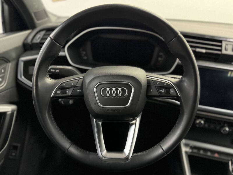 2019 Audi Q3 quattro Premium 45 TFSI