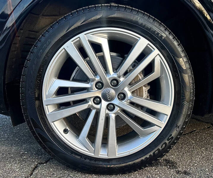 2018 Audi Q5 2.0T quattro Premium Plus