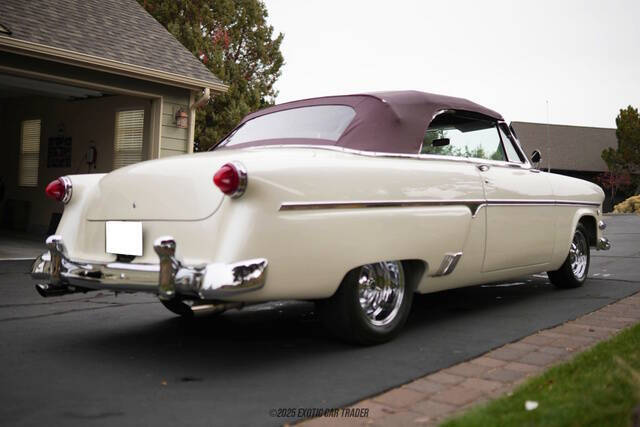 1954 Ford Crestline