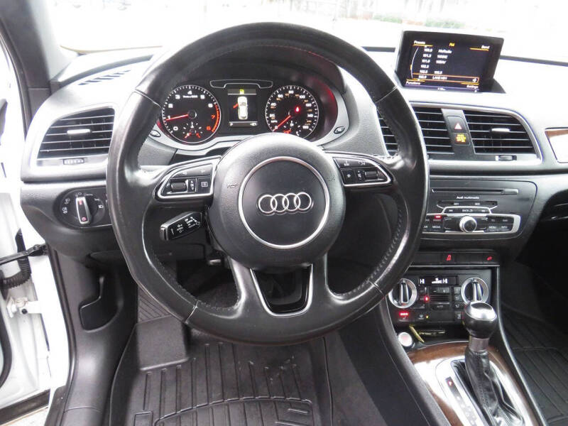 2015 Audi Q3 2.0T quattro Premium Plus