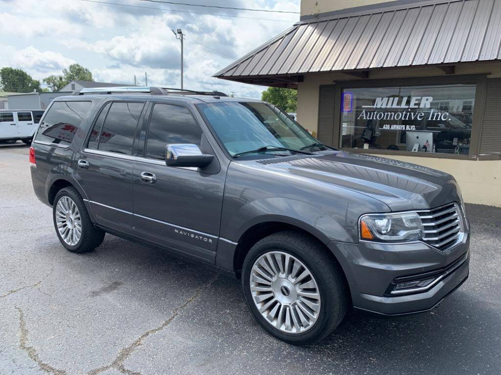 Magnetic Metallic 2015 Lincoln Navigator Base 4x4 4dr SUV 2