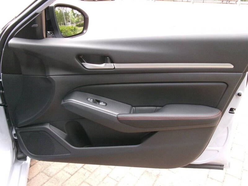 2026 Nissan Altima 2.5 SR