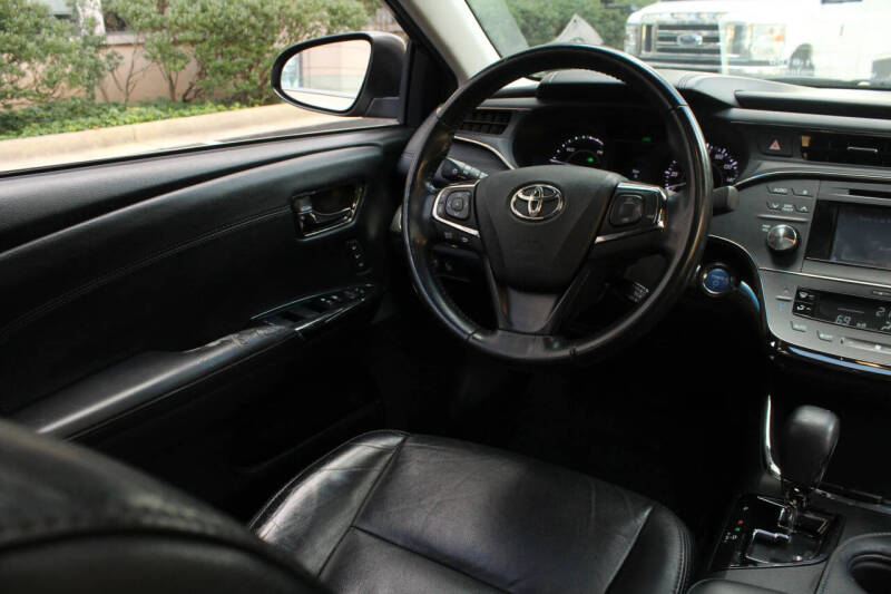 2013 Toyota Avalon Hybrid XLE Touring