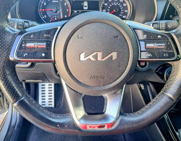 2022 Kia Forte GT Line