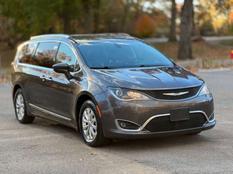 2018 Chrysler Pacifica Touring L