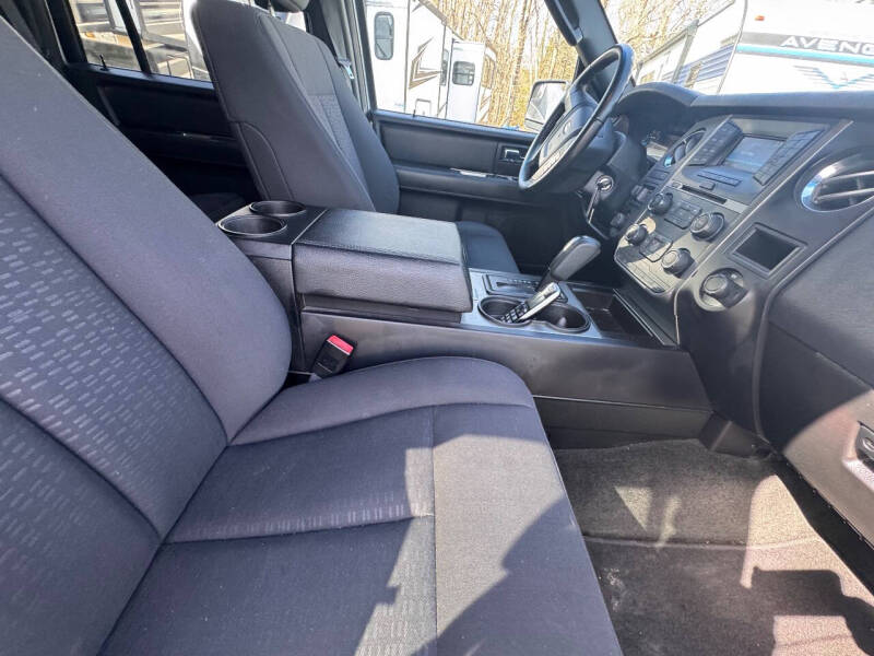 2016 Ford Expedition XL Fleet