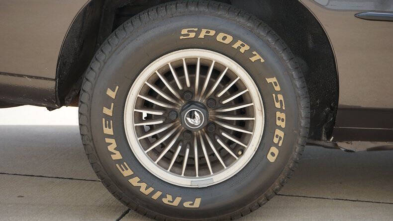 1984 Pontiac Firebird SE