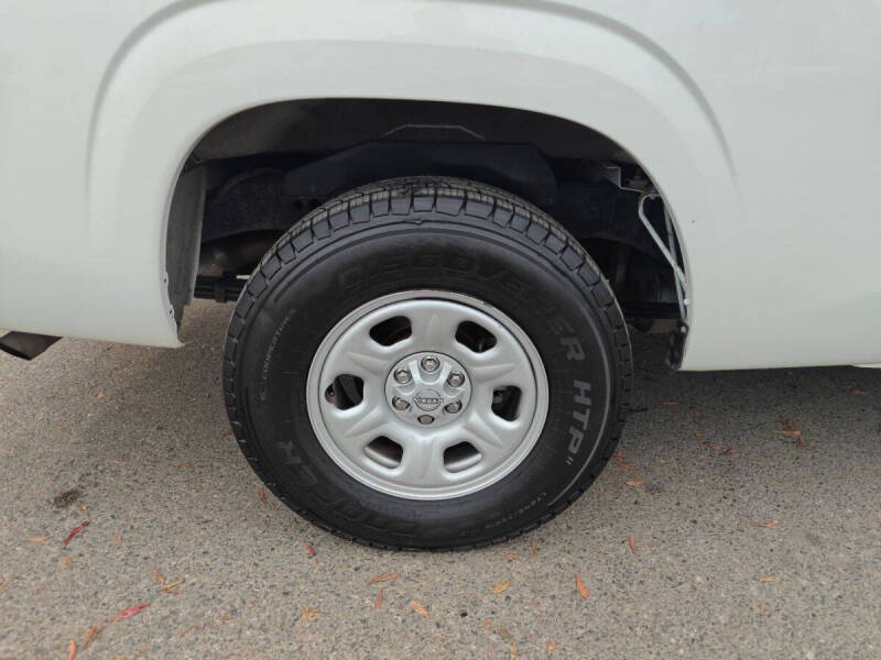 2023 Nissan Frontier S