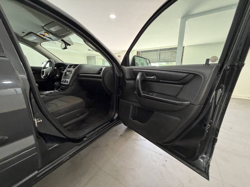 2014 GMC Acadia SLE-2