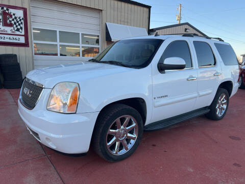 2007 GMC Yukon for sale at T & C Auto Sales in Mountain Home AR