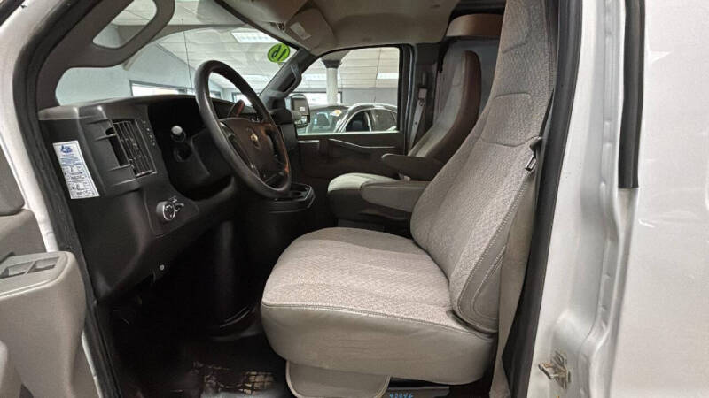 2016 Chevrolet Express 2500