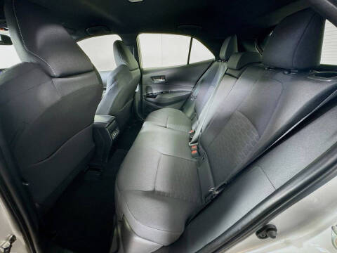 2025 Toyota Corolla Hatchback SE