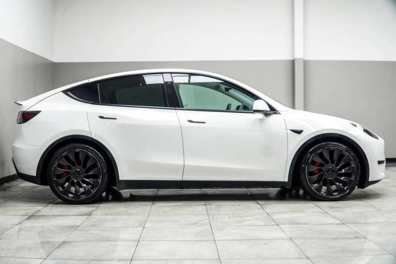 2023 Tesla Model Y Performance