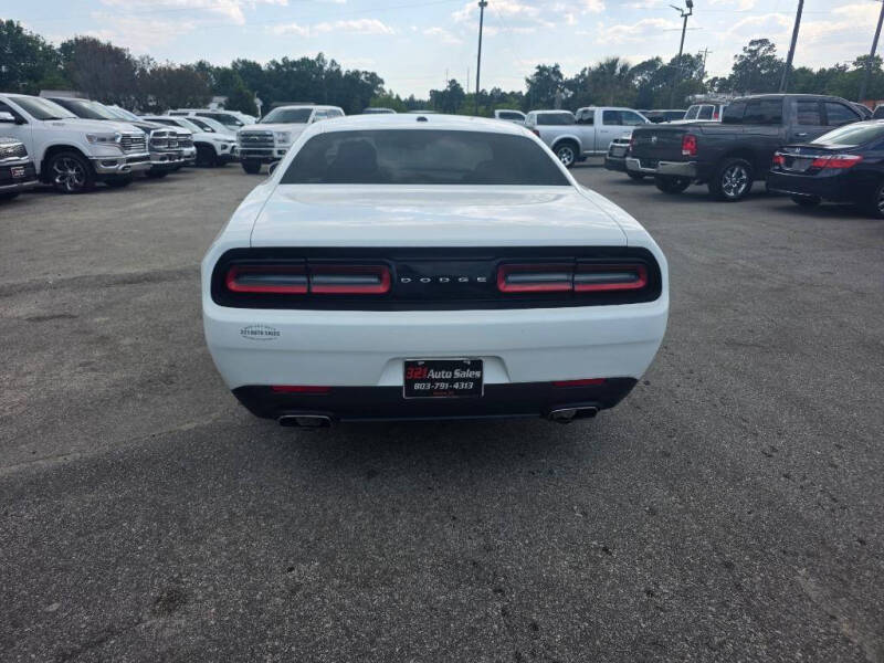 2015 Dodge Challenger SXT