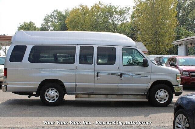 2009 Ford E-Series for sale at Vans Vans Vans INC in Blauvelt NY