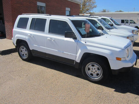 2015 Jeep Patriot for sale at W & W MOTORS in Clovis NM